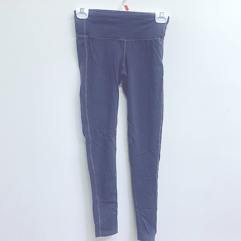 Athlete gray leggings